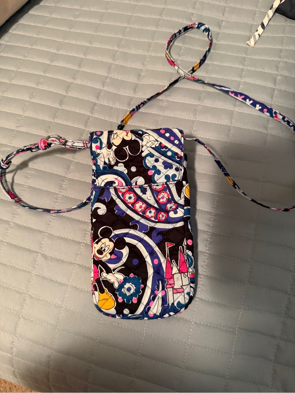 Vera Bradley Quilted Disney Black Multi Crossbody Phone Bag